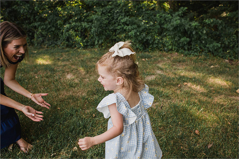 powell ohio photographer - photograph of girl running to her mom